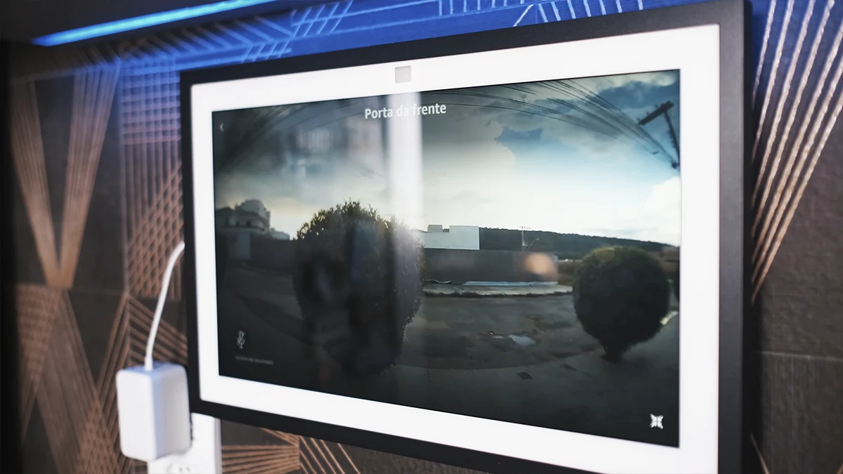 Echo Show 15 é bom? Analisamos a Alexa da família