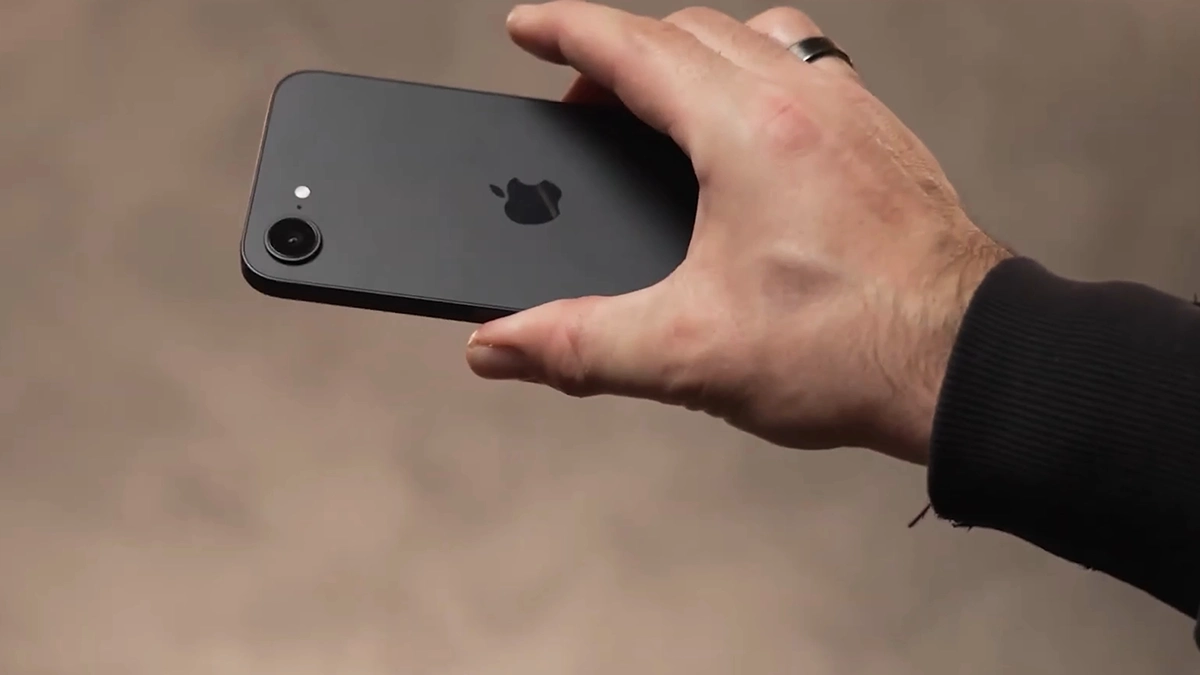 iPhone 16e: Pré-venda começou no Brasil em 28 de fevereiro – Confira preços e novidades