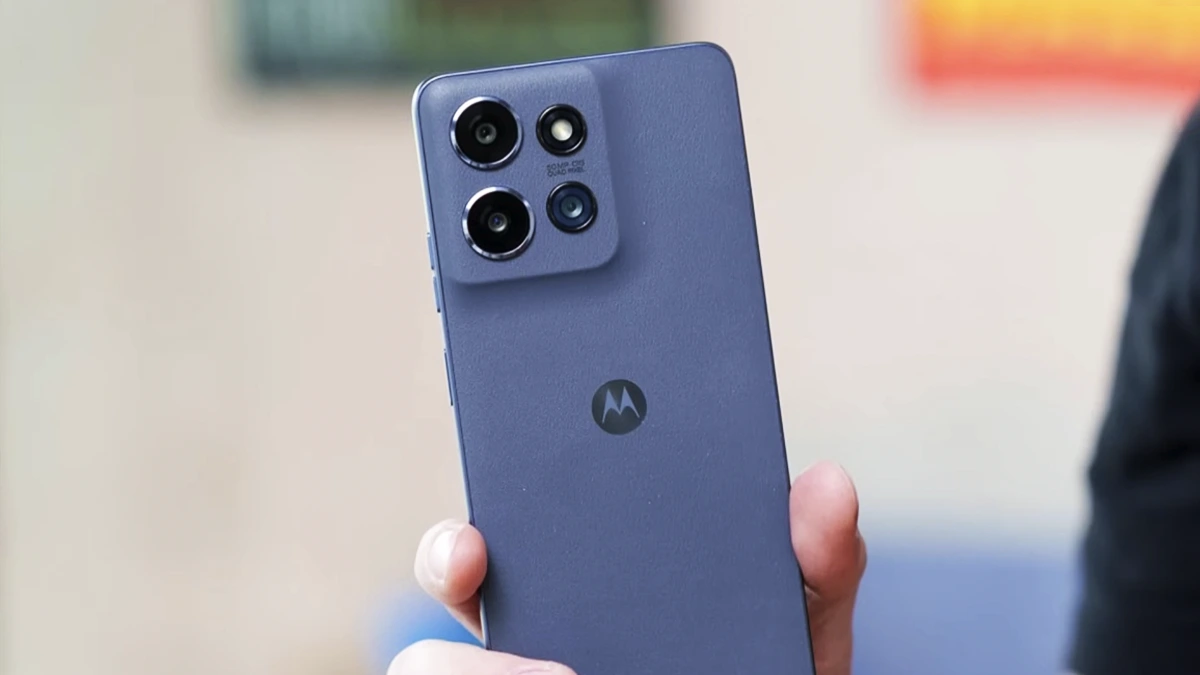 Smartphone Motorola Moto G56 com design elegante e alto desempenho.