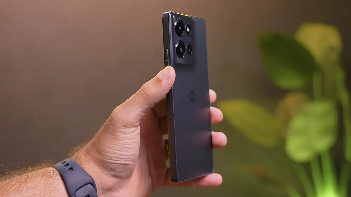 Moto G75 é bom? Confira a ficha técnica, preço e detalhes