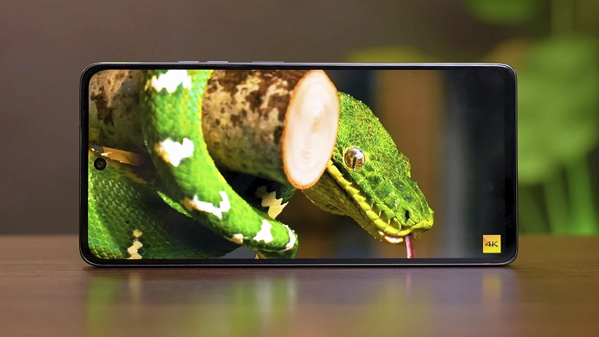 Moto G75 é bom? Confira a ficha técnica, preço e detalhes